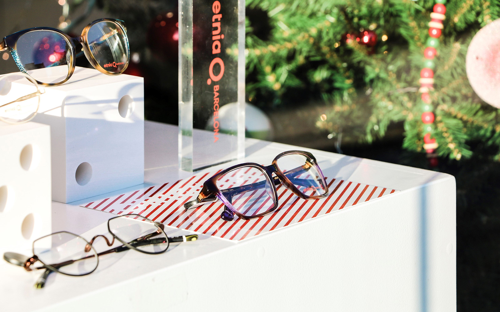 Etalage-optiek-peter-schellekens-edegem-1