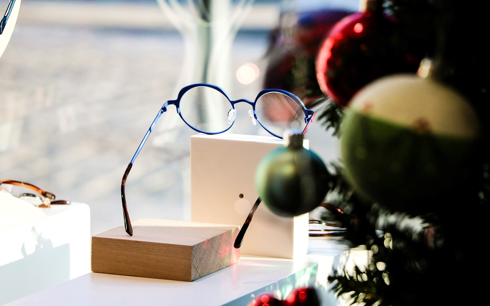 Etalage-optiek-peter-schellekens-edegem-5